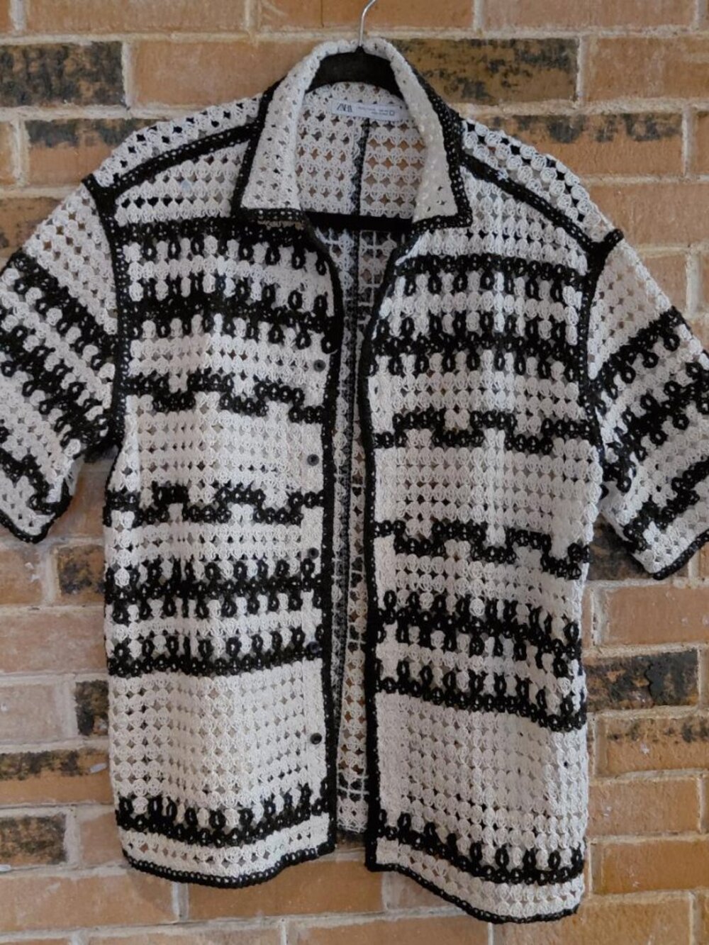 Zara Short Sleeve Crochet Cream Black Hawaiin Style Shirt